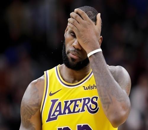 泰山逆袭英,马德鲁加星,光熠熠,天天盈球足球即时比分,天天盈球比分,天天盈球体育比分网,比分直播