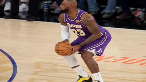 铁路迎战寒潮，贴心服务保障旅客安全返程